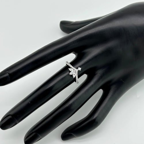 خاتم الوردة الحالمة ( 1.4 جرام - عيار 18 - RI0651...