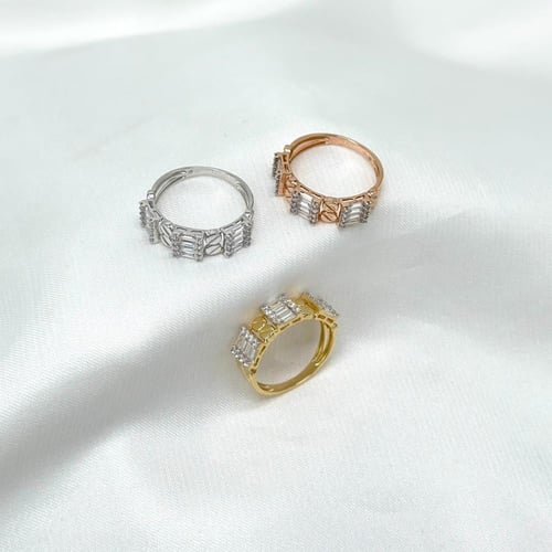 خاتم تصميم الماس بقصات الباقييت ( 2.6 جرام - عيار...