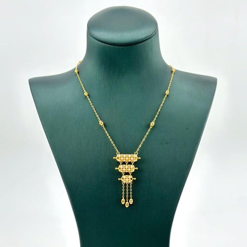 عقد بتصميم مميز مطعّمة بالوان المينا ( 6.8 جرام -...