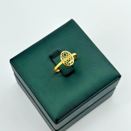 نصف طقم على شكل بيضاوي أداور ( 5.5 جرام - عيار 21...