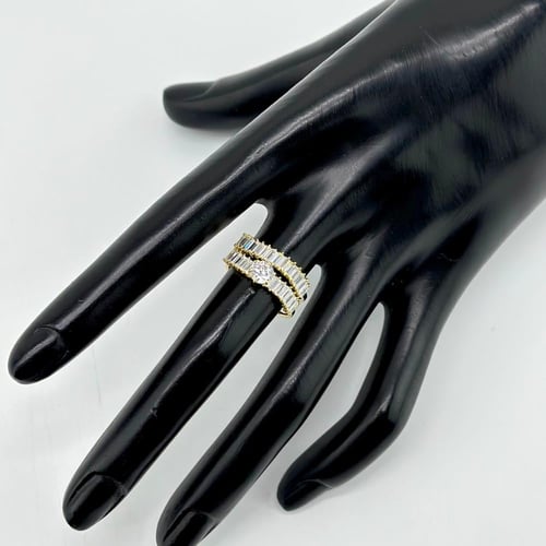 توينز ذهب تصميم الماس بقصات الباقيت ( 2.6 جرام - ع...