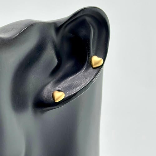 حلق ذهب ناعم على شكل قلب إيطالي ( 0.5 جرام - عيار...