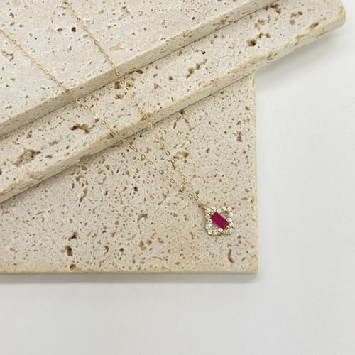 عقد ذهب ناعم على شكل وردة ( 0.4 جرام - عيار 18 - N...