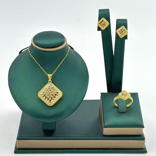 نصف طقم على شكل معين انيق ( 6.6 جرام - عيار 21 - H...