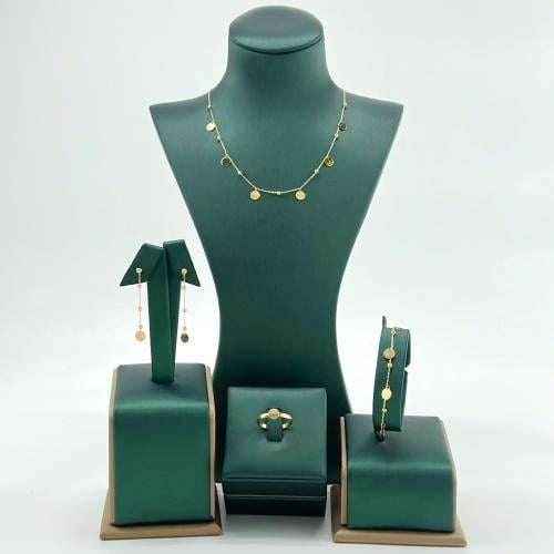 طقم تصميم إيطالي ناعم و انيق ( 7.8 جرام - عيار 18...