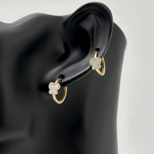 حلق ذهب ناعم إيطالي مع صدف ( 1.7 جرام - عيار 18 -...