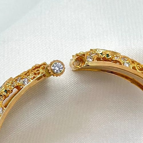 سوارة بدقة بحريني مزينة بألوان الميناء ( 23.2 جرام...