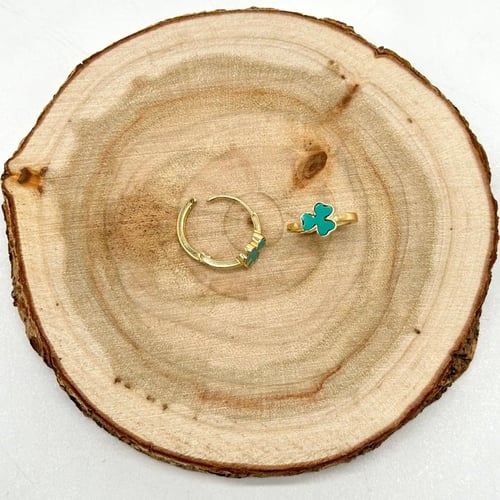 حلق ذهب ناعم إيطالي مع صدف ( 1.4 جرام - عيار 18 -...