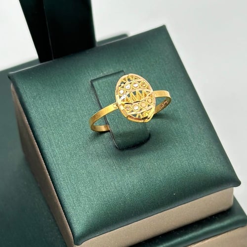 نصف طقم بتصميم بيضاوي مميز ( 4.8 جرام - عيار 21 -...