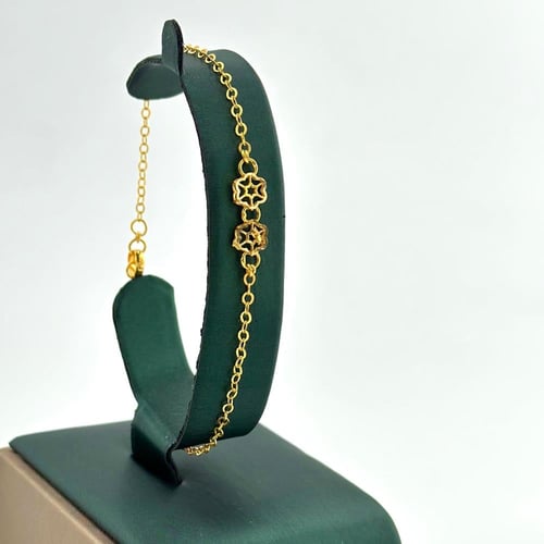 طقم ذهب على شكل دائري كلاسيكي ( 9.4 جرام - عيار 21...