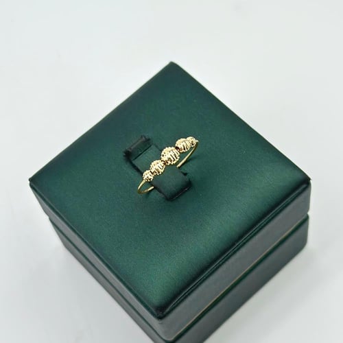 طقم ذهب إيطالي مبروم ( 11.0 جرام - عيار 18 - SE008...