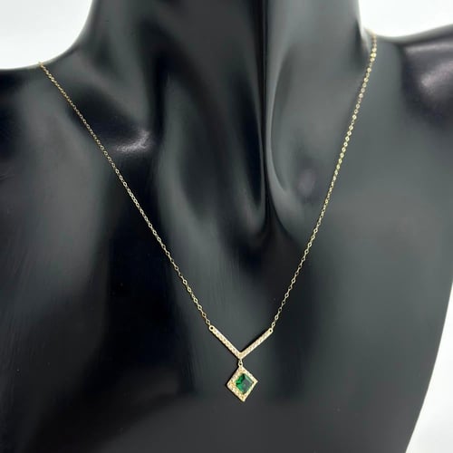 عقد ذهب ناعم على شكل معين ( 0.7 جرام - عيار 18 - N...