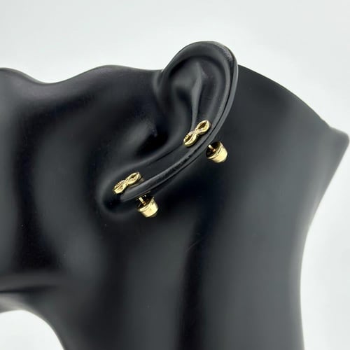 حلق ناعم انيق تصميم الماس بشكل انفنيتي ( 2.0 جرام...