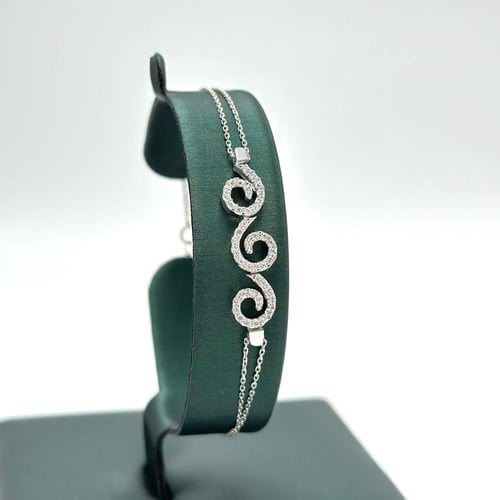 طقم ابيض تصميم الماس بزخارف انيقة ( 12.1 جرام - عي...