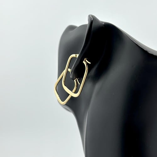 حلق ناعم مستطيل - تصميم ايطالي ( 2.5 جرام - عيار 1...