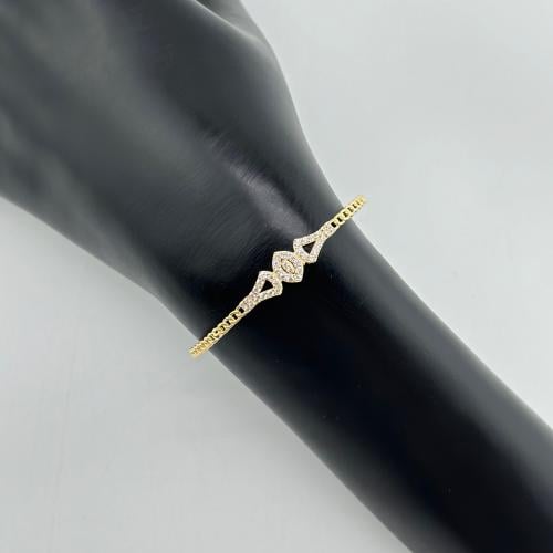 اسوارة اطفال بتصميم ألماس ( 2.1 جرام - عيار 18 - K...