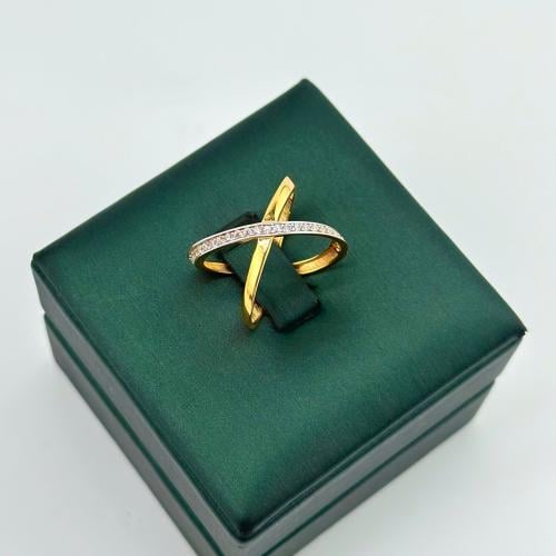 خاتم تصميم الماس انيق و لافت ( 2.5 جرام - عيار 21...