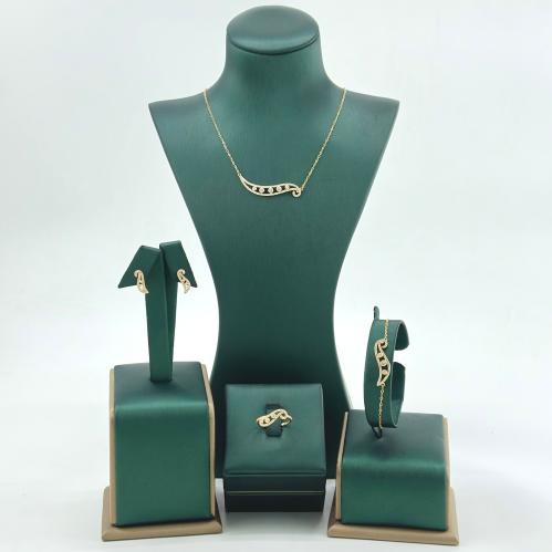 طقم ذهب نور الرفاهية تصميم ألماس ( 6.4 جرام - عيار...