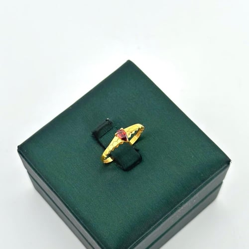 طقم ذهب جناح الصقر ( 3.4 جرام - عيار 21 -SE00733)