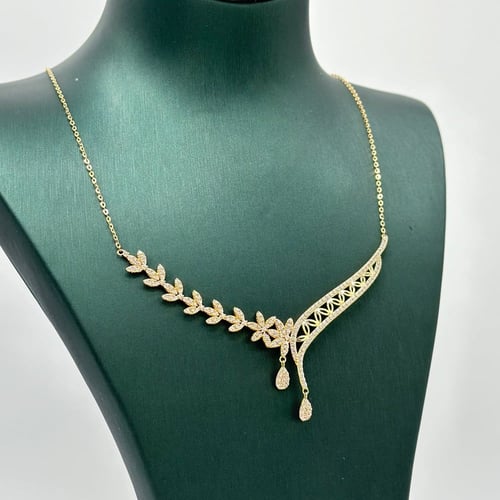 طقم تصميم الماس مّطعم بالسيغنتي ( 11.3 جرام - عيار...