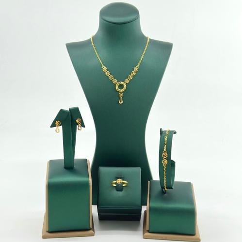 طقم ذهب على شكل دائري كلاسيكي ( 9.4 جرام - عيار 21...