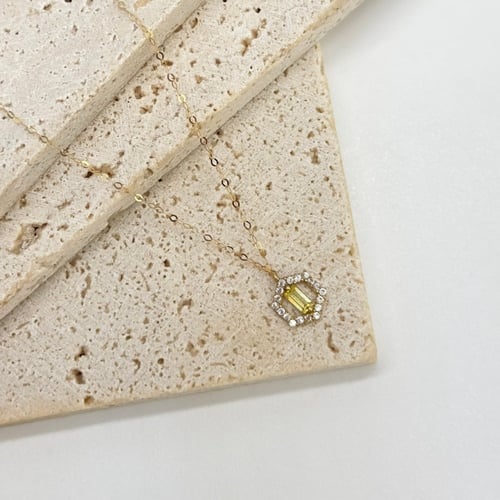 عقد ذهب عيار 18 على شكل معين ( 0.5 جرام - NE0111 )