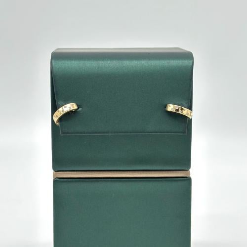 حلق أنيق شكل دائري تصميم الماس ( 2.5 جرام - عيار 1...