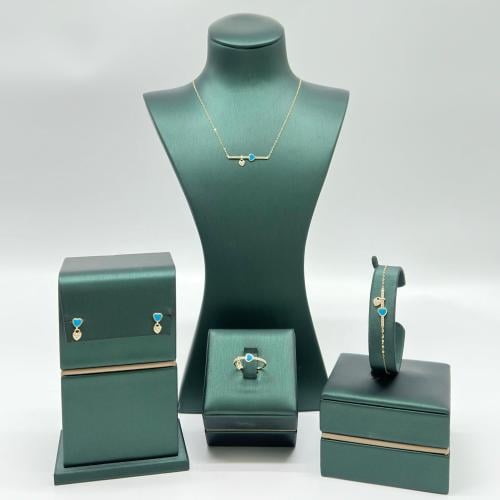 طقم تصميم الماس مطعّم بالوان المينا ( 3.2 جرام - ع...