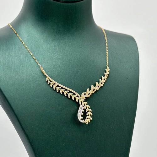 طقم تصميم الماس مّطعم بالسيغنتي ( 8.3 جرام - عيار...