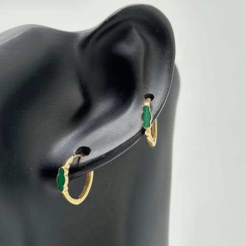 حلق ذهب ناعم إيطالي مع صدف ( 1.3 جرام - عيار 18 -...