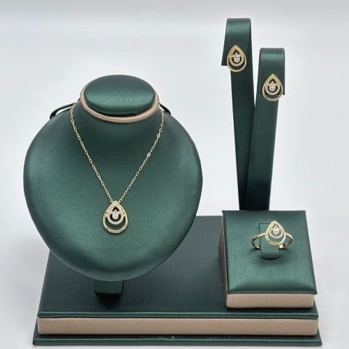 نصف طقم تصميم الماس على شكل دمعه ( 4.2 جرام - عيار...