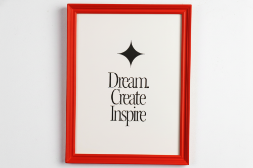 لوحة Dream Create Inspire | إطار أحمر عصري