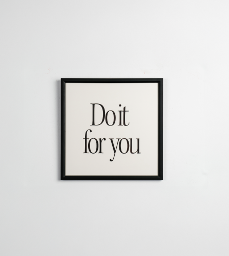 لوحة Do It For You | لوحة تحفيزية بإطار أسود عصري