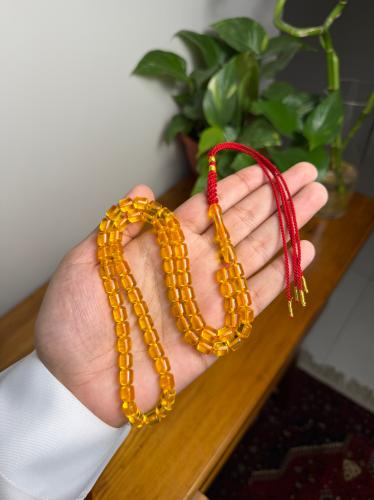 سندلس شبيه الكهرمان