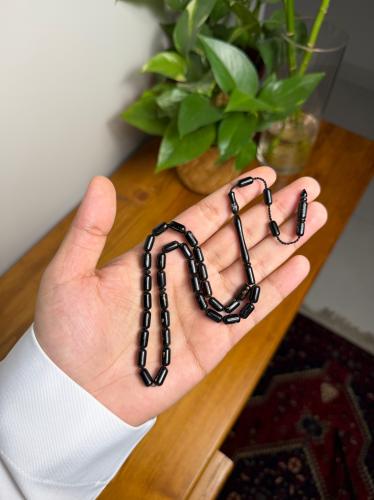 يسر تمليكة
