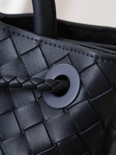 شنطة بوتيغا