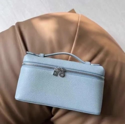 شنطة لورو بيانا