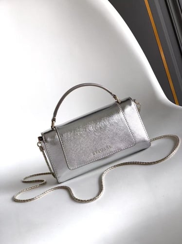 شنطة بولغاري