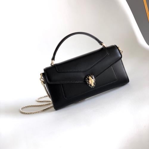 شنطة بولغاري