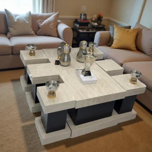 طاولة القلعه الرومانيه بيج على اسود