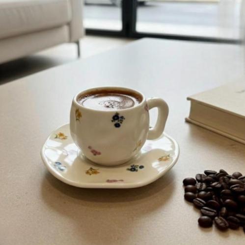 فنجان قهوة سيراميك مع صحن 15147