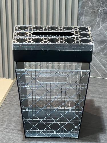 طقم علبة فاين مع سطل نفايات اكريلك