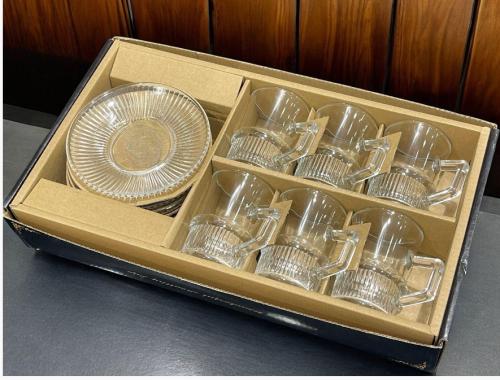 طقم كاسات شاي مع الصحون 0724