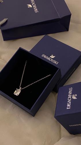 سلسال ماركة SWAROVSKl