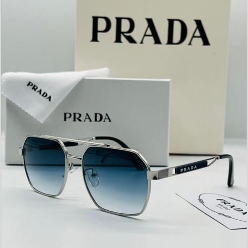 نظارات شمسية ماركة Prada
