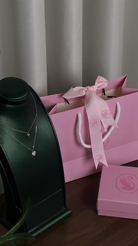 سلسال ا Swarovski