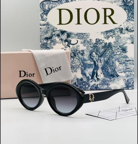 نظارات شمسية ماركة Dior