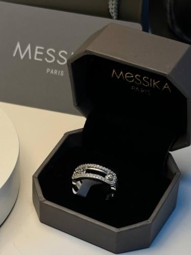 اكسسوار ماركة MESSIKA