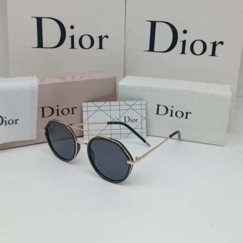 نظارات شمسية ماركة Dior