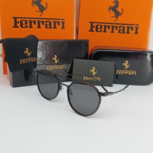 نظارات شمسية ماركة Ferrari